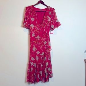 NEW, Never worn Vince Camuto dress.